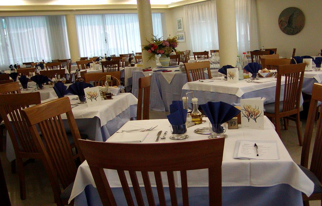 Hotel Joli