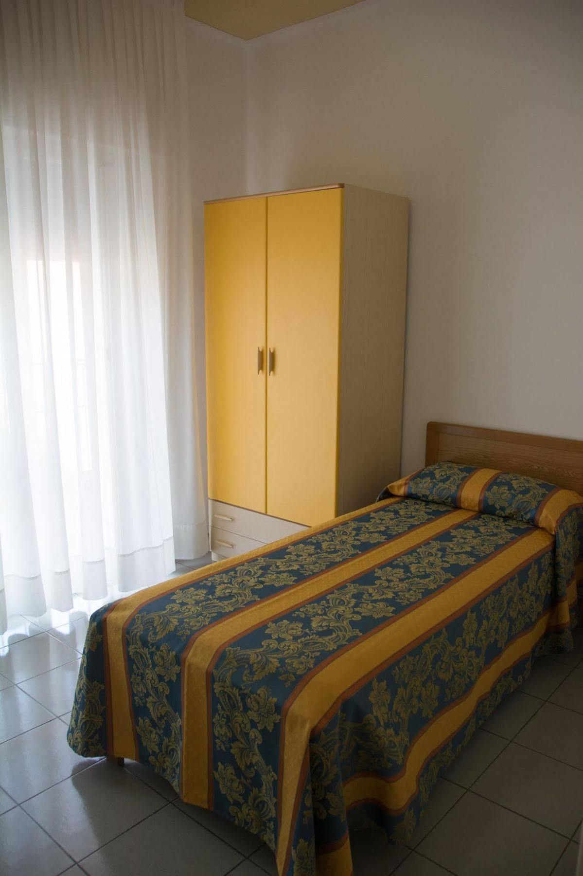 Hotel Joli 2*